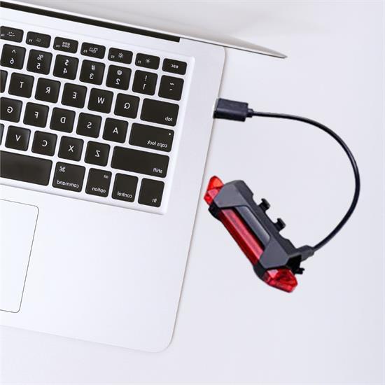 Usb Şarj Edilebilir Parlak Bisiklet Led Lamba Su Geçirmez Güvenlik Uyarı Arka Lamba Işığı Usb Şarj Edilebilir Parlak Bisiklet Led Lamba Su Geçirmez Güvenlik Uyarı Arka Lamba Işığı