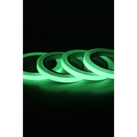 Karanlıkta Işık Veren Yansıyan 4 Metre Fosforlu Yeşil Şerit Bant Karanlıkta Işık Veren Yansıyan 4 Metre Fosforlu Yeşil Şerit Bant