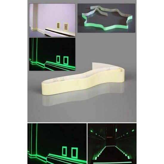 Karanlıkta Işık Veren Yansıyan 4 Metre Fosforlu Yeşil Şerit Bant Karanlıkta Işık Veren Yansıyan 4 Metre Fosforlu Yeşil Şerit Bant