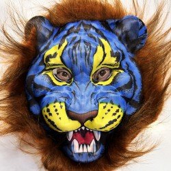 Kahverengi Yeleli Saçlı Mavi Yüzlü Kurt Kaplan Maskesi Mega Peluş 38 No Kahverengi Yeleli Saçlı Mavi Yüzlü Kurt Kaplan Maskesi Mega Peluş 38 No