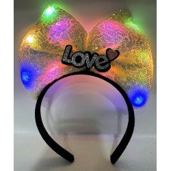 Led Işıklı 3 Farklı Fonksiyonda Yanan Gümüş Love Yazılı Sarı Fiyonk Taç 20X17 cm Led Işıklı 3 Farklı Fonksiyonda Yanan Gümüş Love Yazılı Sarı Fiyonk Taç 20X17 cm