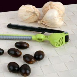 Metal Sarımsak Ezici Çekirdek Çıkartıcı Metal Sarımsak Ezici Çekirdek Çıkartıcı