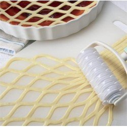 Kafes Şekilli Hamur Kesici Ve Şekillendirici Kafes Şekilli Hamur Kesici Ve Şekillendirici