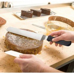 Eğik Pasta Sıvama Spatulası Metal 33 Cm Eğik Pasta Sıvama Spatulası Metal 33 Cm